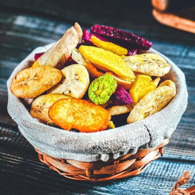 Thập cẩm sấy giòn là xu hướng ăn vặt ngày Tết