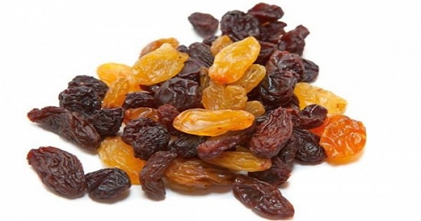 Không ăn quá nhiều nho khô một lúc, đặc biệt nếu bạn đang theo chế độ low-carb hoặc kiểm soát đường huyết.